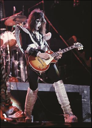 AP-COUNTERFEIT-GUITARS-Frehley