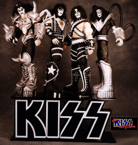 All 4 on KISS sign