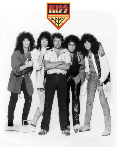 Kiss-Me-Logo-center-final-small