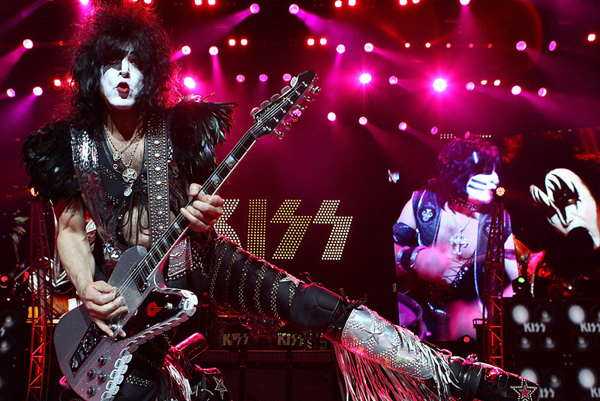 photos-kiss-performs-at-monster-tour