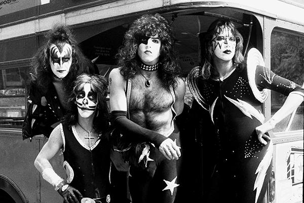 kiss-600-1395690138