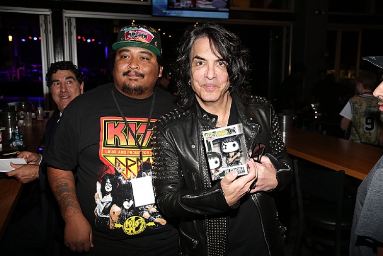 rock-and-brews-opening-with-paul-stanley